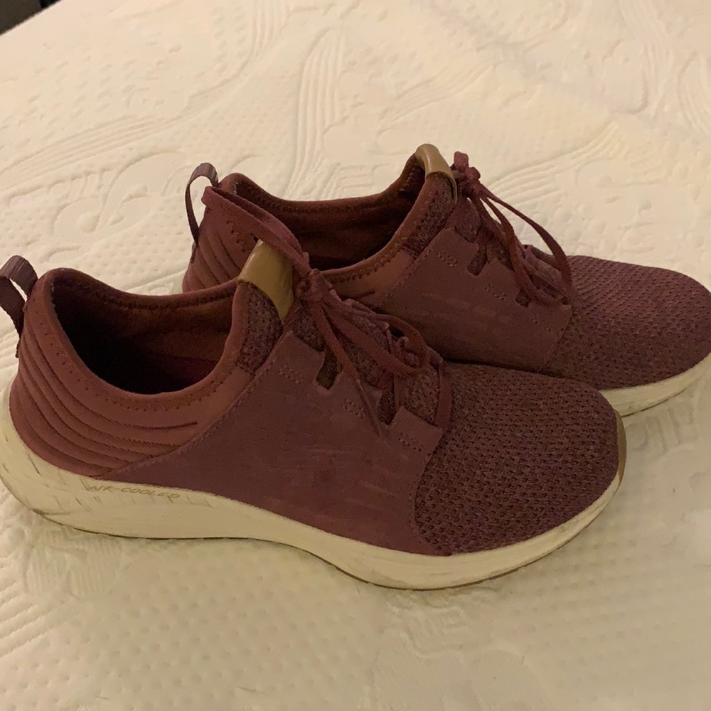 Mauve air cooled Skechers